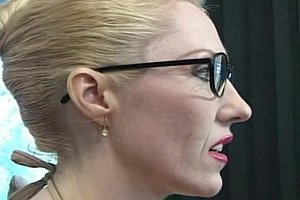 julia ann色情电影